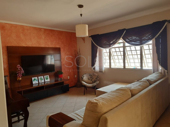 Imagem Casa com 2 Quartos à Venda, 220 m² em Jardim Das Estações (vila Xavier) - Araraquara Imagem Casa com 2 Quartos à Venda, 220 m² em Jardim Das Estações (vila Xavier) - Araraquara