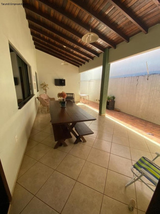 Imagem Imóvel com 3 Quartos à Venda,  em Centro - Sinop