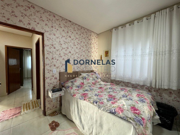 Imagem Casa com 3 Quartos à Venda, 200 m² em Setor Habitacional Arniqueira (águas Claras) - Brasília Imagem Casa com 3 Quartos à Venda, 200 m² em Setor Habitacional Arniqueira (águas Claras) - Brasília
