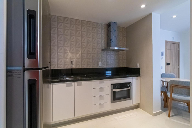 Imagem Apartamento com 2 Quartos à Venda, 68 m² em Copacabana - Rio De Janeiro Imagem Apartamento com 2 Quartos à Venda, 68 m² em Copacabana - Rio De Janeiro