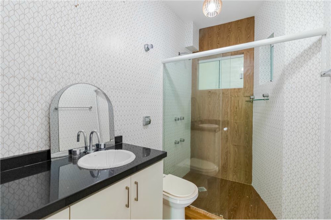 Imagem Casa com 3 Quartos à Venda, 398 m² em Vista Alegre - Curitiba Imagem Casa com 3 Quartos à Venda, 398 m² em Vista Alegre - Curitiba