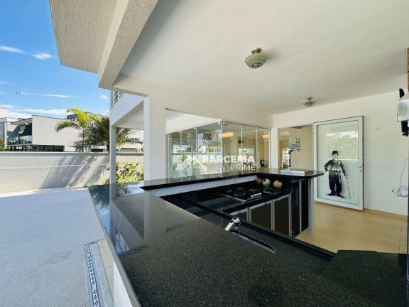 Imagem Casa com 6 Quartos à Venda, 355 m² em Riviera Módulo 24 - Bertioga Imagem Casa com 6 Quartos à Venda, 355 m² em Riviera Módulo 24 - Bertioga