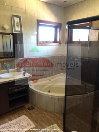 Imagem Casa com 6 Quartos à Venda, 550 m² em Chacaras Catagua - Taubaté Imagem Casa com 6 Quartos à Venda, 550 m² em Chacaras Catagua - Taubaté