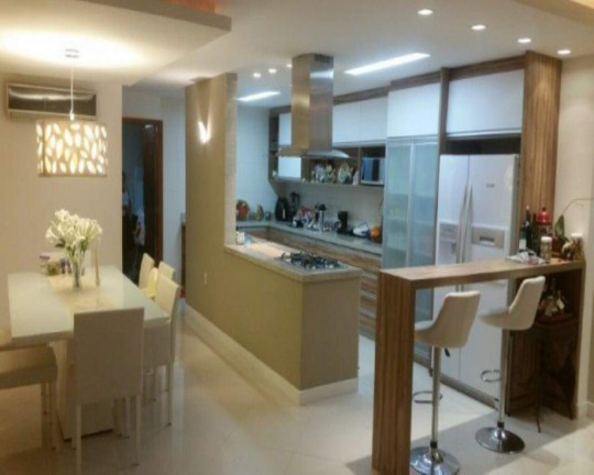 Imagem Casa com 4 Quartos para Alugar, 400 m² em Camorim - Rio De Janeiro
