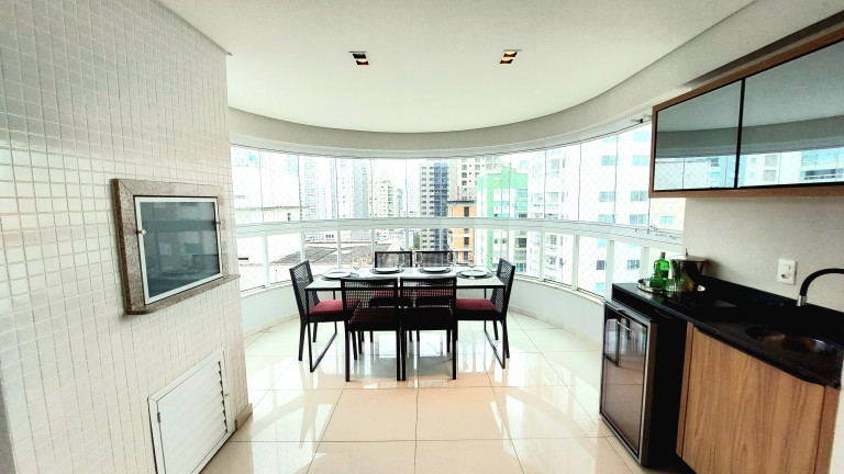 Imagem Apartamento com 3 Quartos à Venda, 143 m² em Centro - Balneário Camboriú