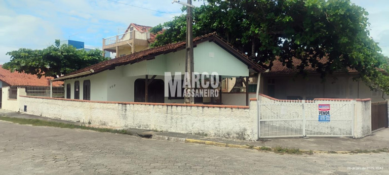 Casa com 2 Quartos à Venda, 128 m² em Centro - Balneário Barra Do Sul