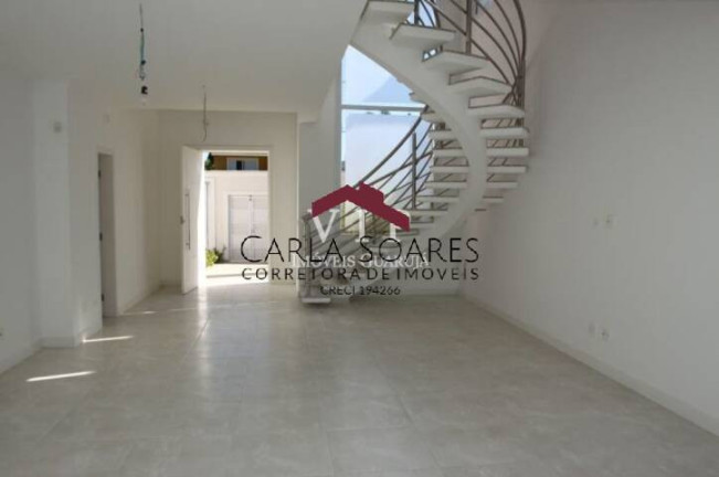 Imagem Casa com 4 Quartos à Venda, 300 m² em Balneário Praia Do Pernambuco - Guarujá Imagem Casa com 4 Quartos à Venda, 300 m² em Balneário Praia Do Pernambuco - Guarujá