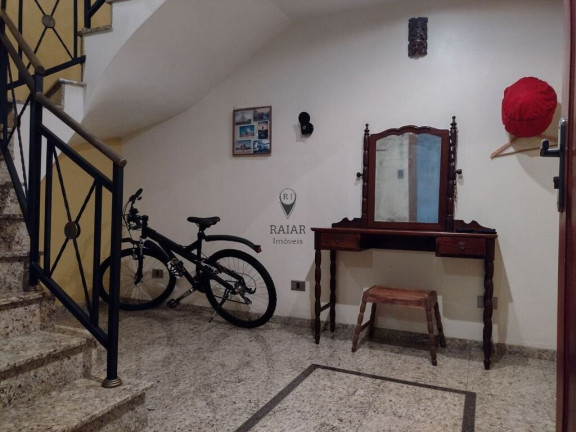Imagem Casa com 3 Quartos à Venda,  em Boa Vista - Curitiba