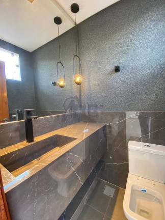 Imagem Casa com 3 Quartos à Venda, 290 m² em Ibituruna - Montes Claros