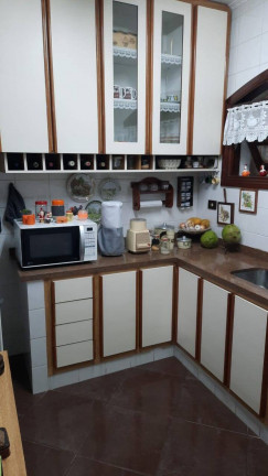 Imagem Casa com 3 Quartos à Venda, 253 m² em Vila Pires - Santo André