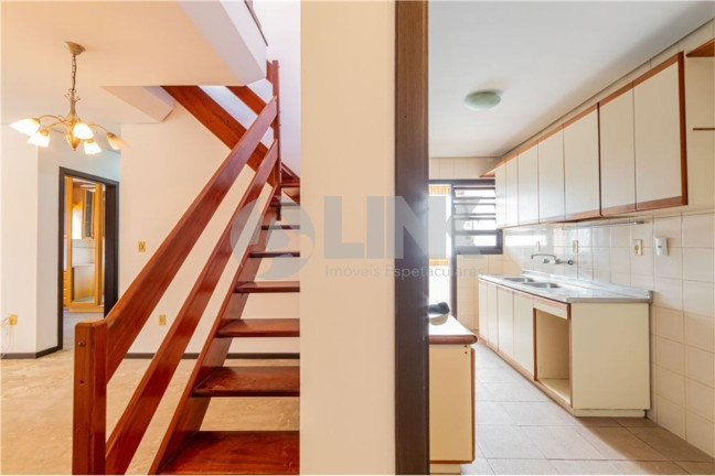 Imagem Imóvel com 3 Quartos à Venda, 166 m² em Petrópolis - Porto Alegre