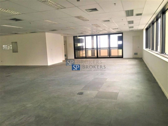 Sala Comercial à Venda ou Locação, 482 m² em Itaim Bibi - São Paulo