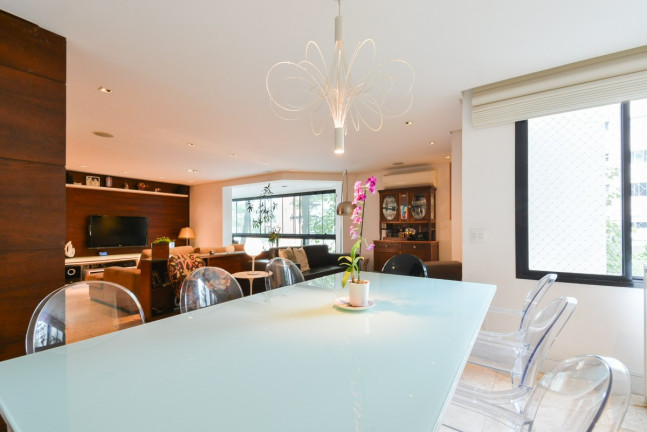 Imagem Apartamento com 4 Quartos à Venda, 172 m² em Moema - São Paulo