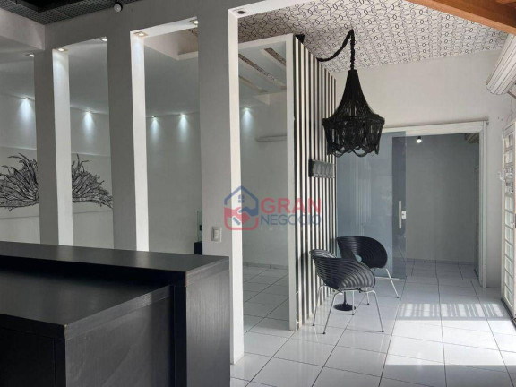 Imagem Casa com 4 Quartos para Alugar, 190 m² em Tarumã - Curitiba Imagem Casa com 4 Quartos para Alugar, 190 m² em Tarumã - Curitiba