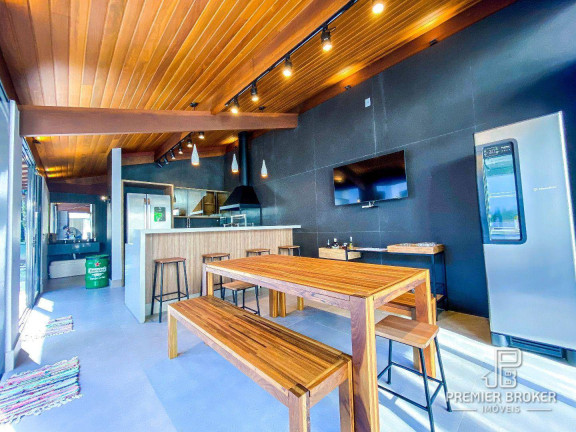 Imagem Casa com 4 Quartos à Venda, 260 m² em Comary - Teresópolis