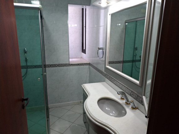 Imagem Imóvel com 4 Quartos à Venda, 268 m² em Anhangabaú - Jundiaí