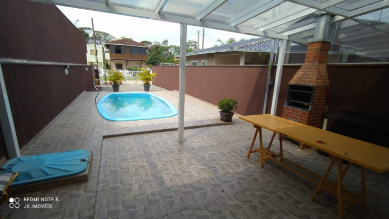 Imagem Casa com 2 Quartos para Temporada, 70 m² em Balneário Mariluz - Itapoá Imagem Casa com 2 Quartos para Temporada, 70 m² em Balneário Mariluz - Itapoá