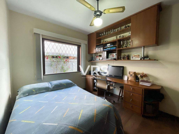 Imagem Casa com 3 Quartos à Venda, 141 m² em Várzea - Teresópolis