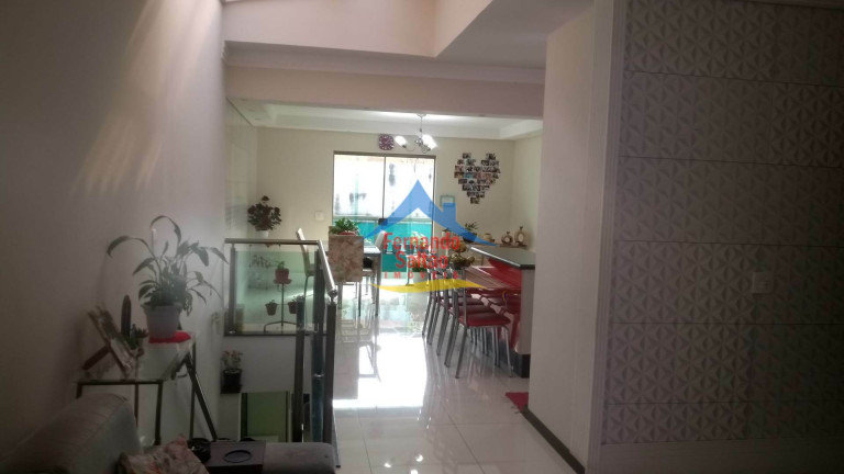 Imagem Casa com 3 Quartos à Venda, 257 m² em Parque Erasmo Assunção - Santo André Imagem Casa com 3 Quartos à Venda, 257 m² em Parque Erasmo Assunção - Santo André