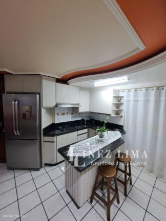 Imagem Apartamento com 3 Quartos para Temporada, 100 m² em Meia Praia - Itapema Imagem Apartamento com 3 Quartos para Temporada, 100 m² em Meia Praia - Itapema