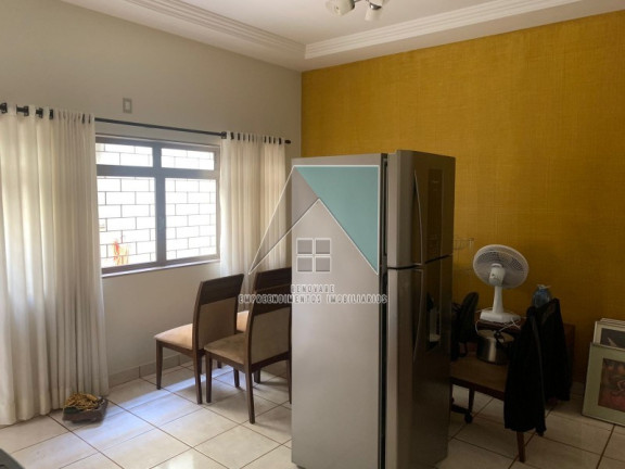 Imagem Casa com 3 Quartos à Venda, 256 m² em Planalto Verde - Ribeirão Preto