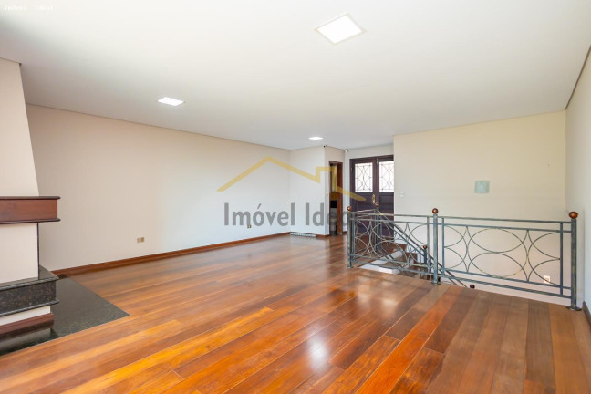 Imagem Casa com 5 Quartos à Venda, 452 m² em Vista Alegre - Curitiba
