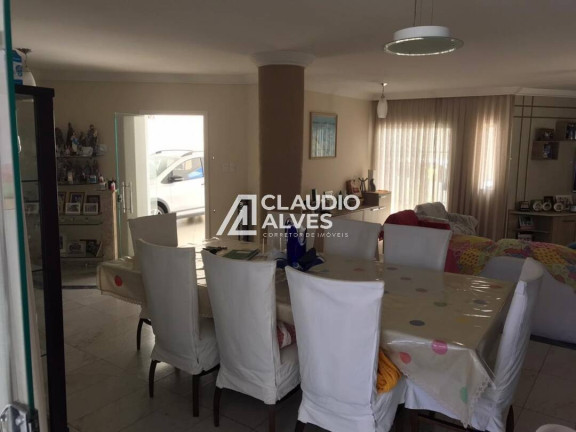 Imagem Casa com 4 Quartos à Venda, 200 m² em Santa Mônica - Feira De Santana Imagem Casa com 4 Quartos à Venda, 200 m² em Santa Mônica - Feira De Santana