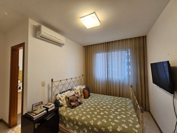 Imagem Imóvel com 4 Quartos à Venda, 305 m² em Barra - Salvador Imagem Imóvel com 4 Quartos à Venda, 305 m² em Barra - Salvador
