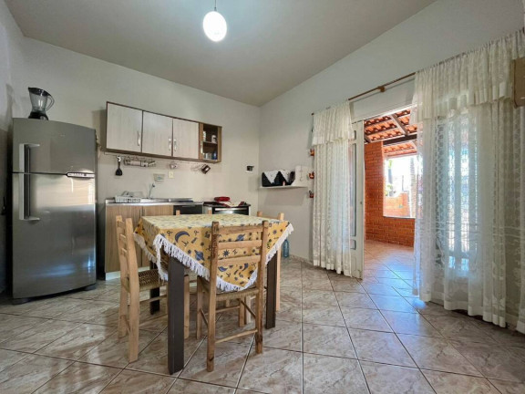 Imagem Casa com 2 Quartos à Venda, 153 m² em Pinheiros - Balneário Barra Do Sul