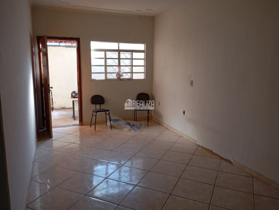 Imagem Sobrado com 2 Quartos para Alugar, 200 m² em Cidade Nova - Uberaba Imagem Sobrado com 2 Quartos para Alugar, 200 m² em Cidade Nova - Uberaba