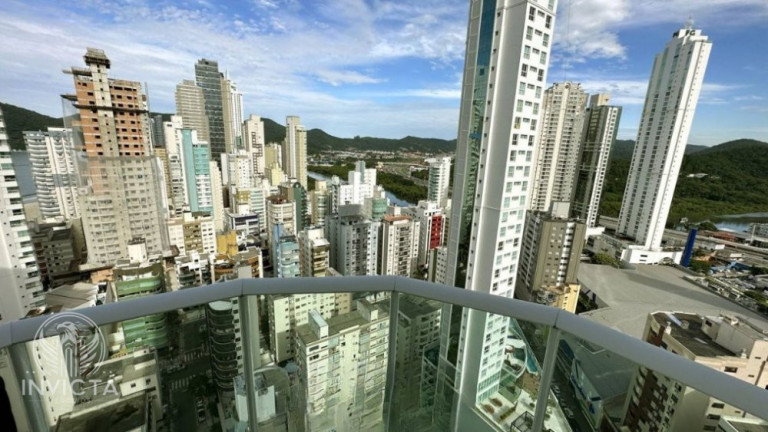 Imagem Apartamento com 4 Quartos à Venda, 240 m² em Centro - Balneário Camboriú Imagem Apartamento com 4 Quartos à Venda, 240 m² em Centro - Balneário Camboriú