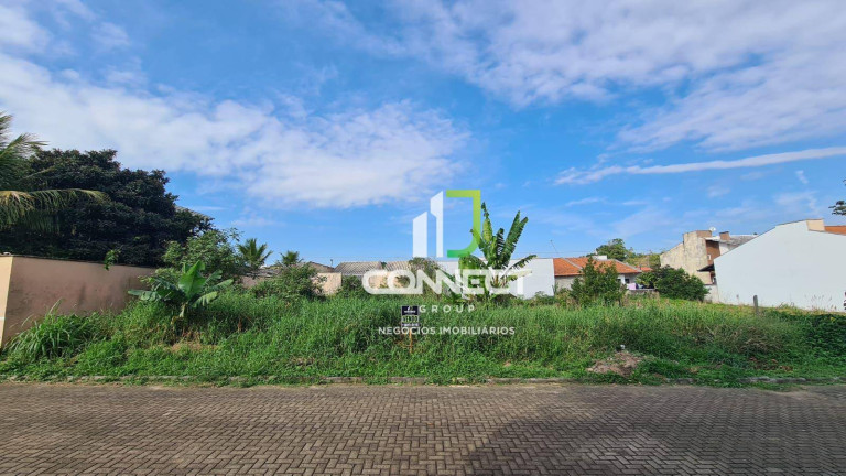 Terreno à Venda, 300 m² em Itacolomi - Balneário Piçarras