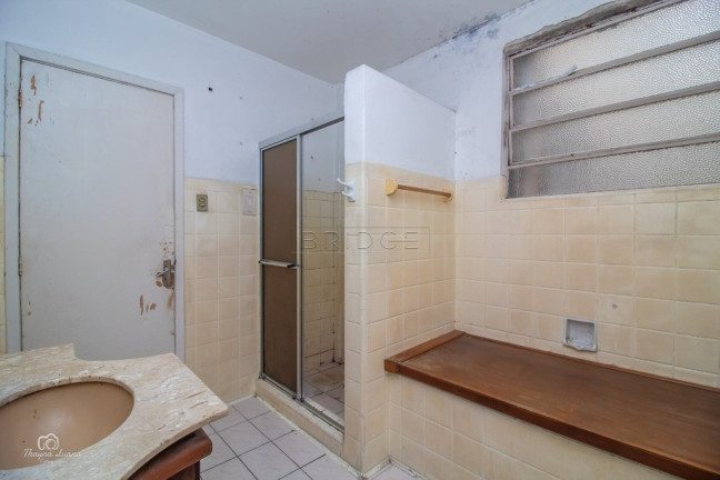 Imagem Imóvel com 3 Quartos à Venda,  em Independência - Porto Alegre