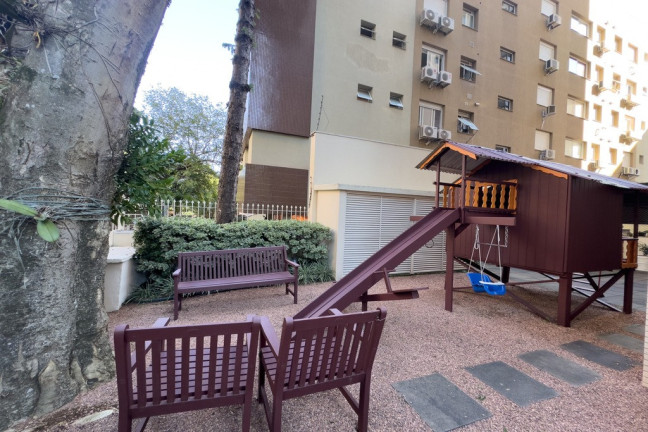 Imagem Imóvel com 3 Quartos à Venda, em Petrópolis - Porto Alegre Imagem Imóvel com 3 Quartos à Venda, em Petrópolis - Porto Alegre