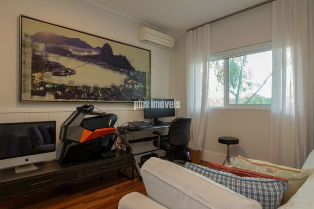 Imagem Casa com 3 Quartos à Venda, 432 m² em Cidade Jardim - São Paulo Imagem Casa com 3 Quartos à Venda, 432 m² em Cidade Jardim - São Paulo