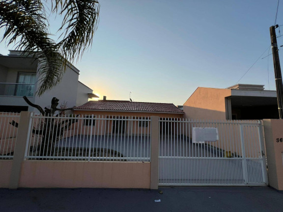 Imagem Casa com 3 Quartos à Venda,  em Centro - Balneário Piçarras