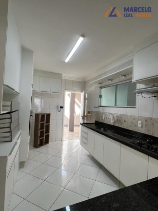 Imagem Casa com 3 Quartos à Venda, 140 m² em Felicia - Vitória Da Conquista Imagem Casa com 3 Quartos à Venda, 140 m² em Felicia - Vitória Da Conquista
