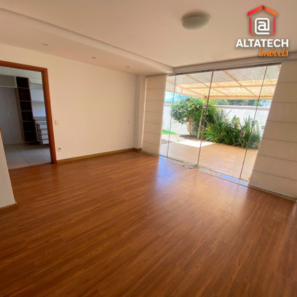 Imagem Casa com 3 Quartos à Venda, 169 m² em Parque Primavera - Poços De Caldas