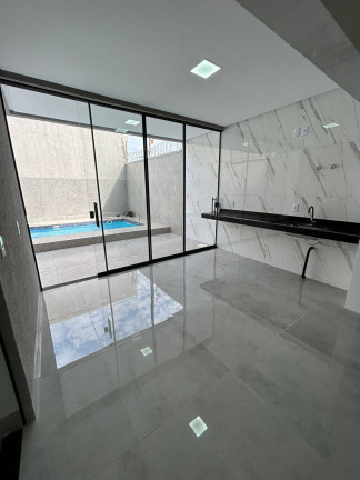 Imagem Casa com 3 Quartos à Venda, 214 m² em Jardim Helvécia - Aparecida De Goiânia