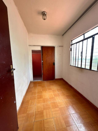 Imagem Casa com 3 Quartos à Venda, 73 m² em Leonor - Londrina