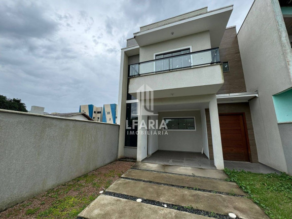 Sobrado com 3 Quartos à Venda, 104 m² em Cambiju - Itapoá