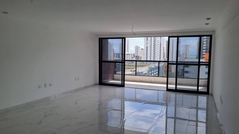 Apartamento com 3 Quartos à Venda, 135 m² em Boa Viagem - Recife