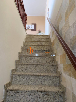 Imagem Casa com 3 Quartos à Venda, 300 m² em Vila Bela - Poços De Caldas