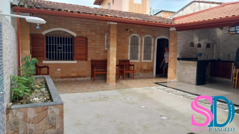 Imagem Casa com 4 Quartos à Venda, 193 m² em Estufa I - Ubatuba Imagem Casa com 4 Quartos à Venda, 193 m² em Estufa I - Ubatuba