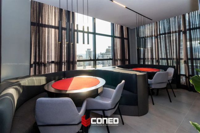 Imagem Apartamento com 4 Quartos à Venda, 220 m² em Meia Praia - Itapema