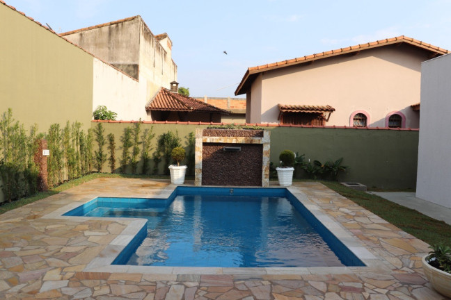 Casa com 3 Quartos à Venda, 120 m² em Balneário Califórnia - Itanhaém