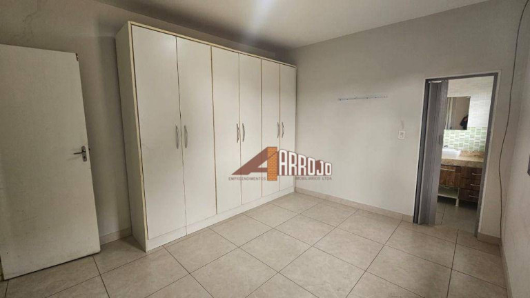 Imagem Sobrado com 3 Quartos à Venda, 201 m² em Itaquera - São Paulo