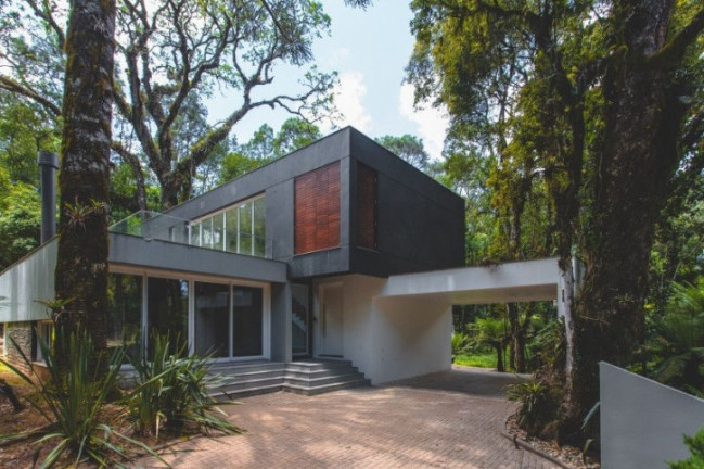 Casa de Condomínio com 4 Quartos à Venda, 344 m² em Centro - Gramado