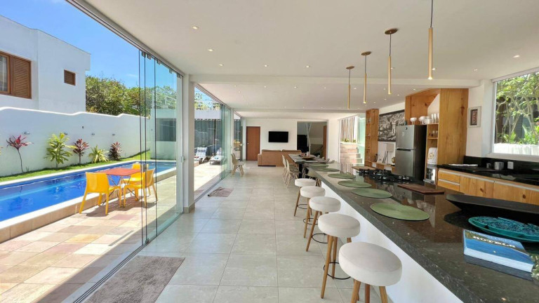 Imagem Casa com 5 Quartos à Venda, 460 m² em Centro - Tibau Do Sul Imagem Casa com 5 Quartos à Venda, 460 m² em Centro - Tibau Do Sul