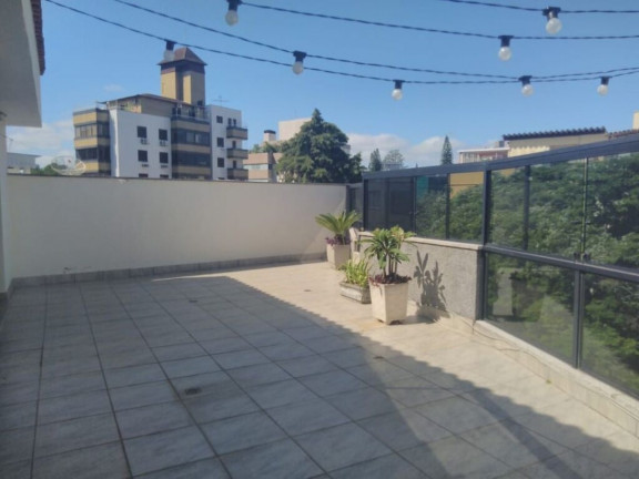 Imagem Imóvel com 3 Quartos à Venda, 228 m² em Passo Da Areia - Porto Alegre Imagem Imóvel com 3 Quartos à Venda, 228 m² em Passo Da Areia - Porto Alegre